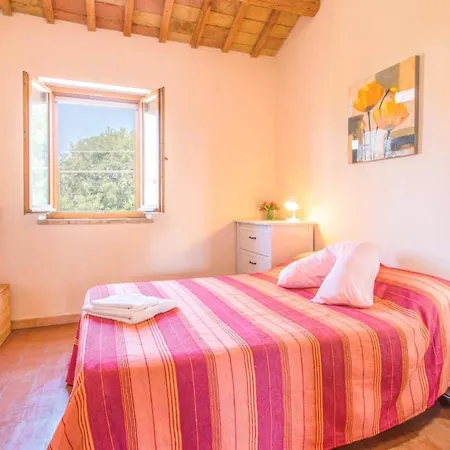 Villa Burello Sleeps 12 Pool Air Con Wifi Ostra Vetere