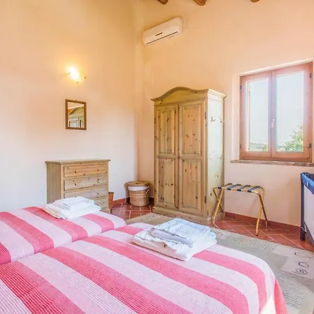 Burello Sleeps 12 Pool Air Con Wifi Villa